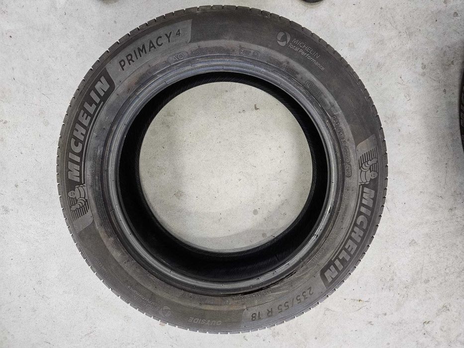 2 Anvelope VARA 235.55.18 "Michelin" [dot 2023] ; stare buna