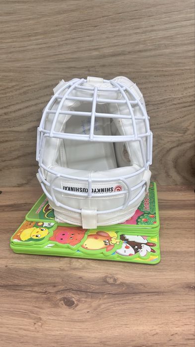 Продам шлем на каратэ