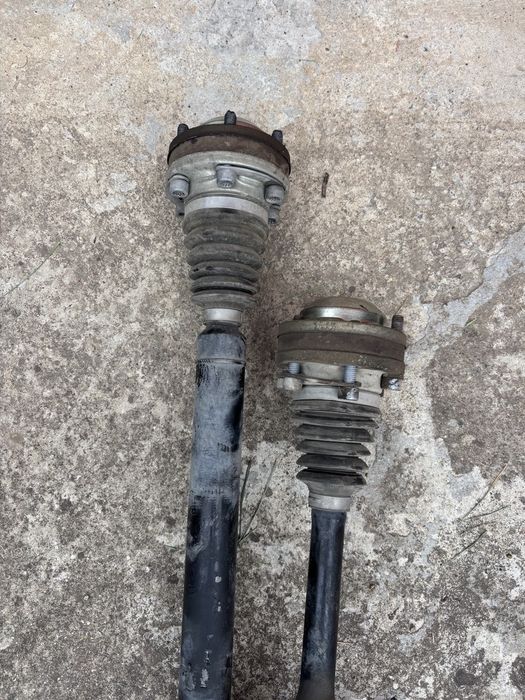 Полуоска за Volkswagen PASSAT B7