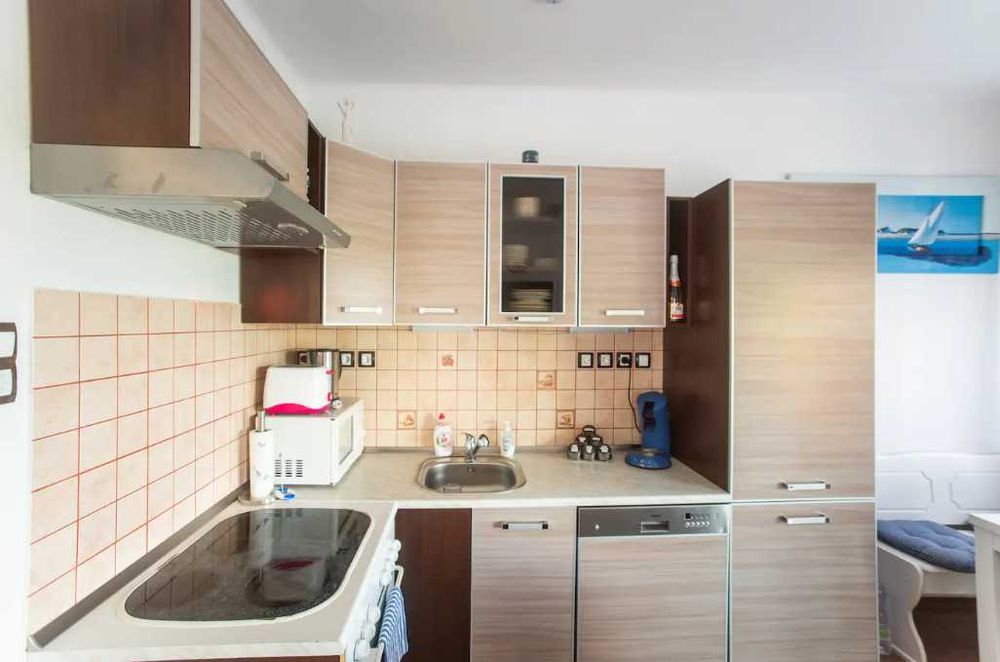 Дава се под наем Двустаен апартамент в Пловдив, Въстанически - 60 кв.м за 255 € - Снимка #2