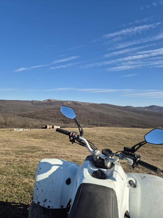 Vând atv urgent detali la nr de tel