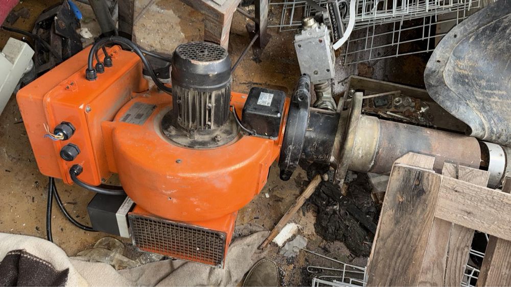 Продавам газова горелка Baltur bgn60p