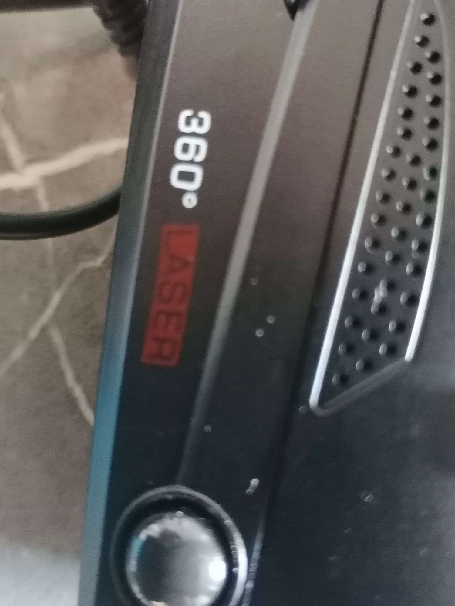 Detector radarNOU cu 16 benzi,360grade laser,180lei