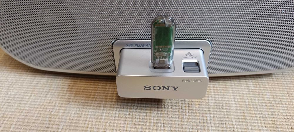 Radio CD Mp3 USB Sony ZS-PS20CP Intrare auxiliara