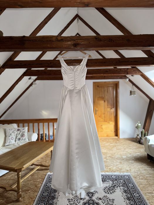 Rochie de mireasă custom-made A-line cu talie bască