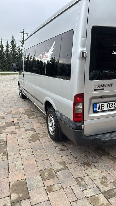 Vând Ford Transit