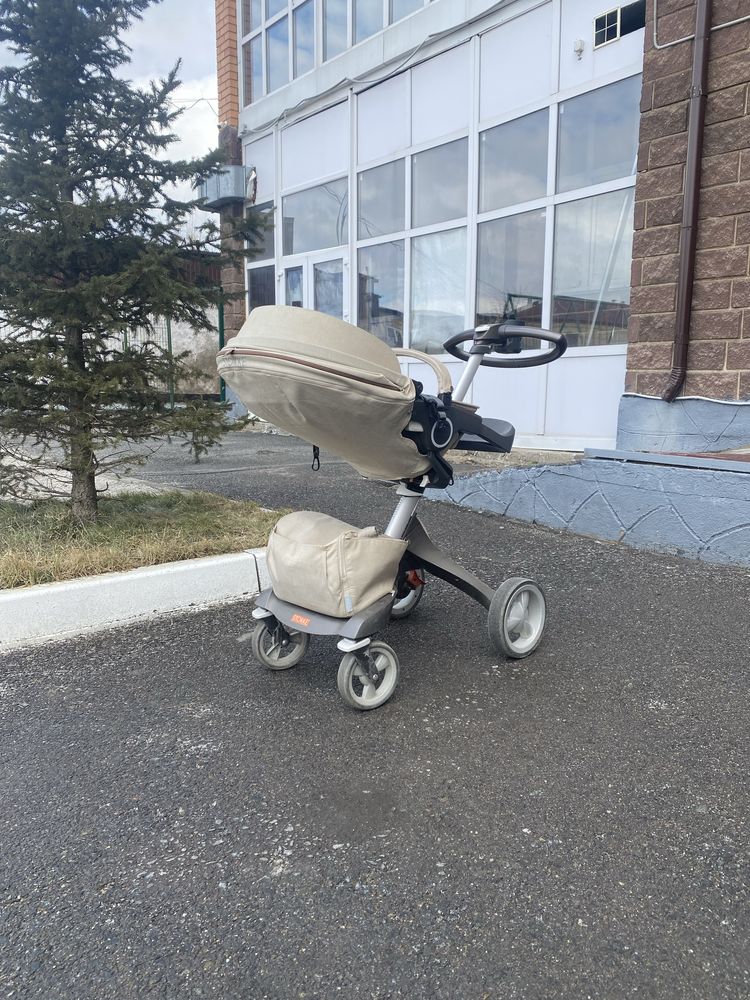 Продам коляску Stokke