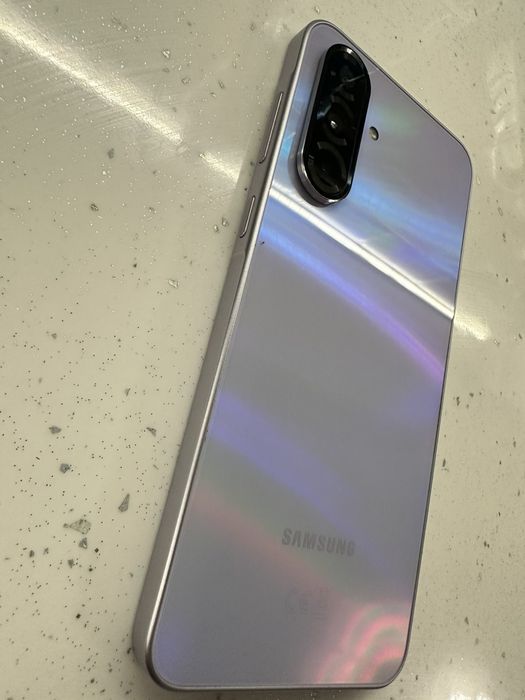 Продавам Samsung Galaxy A36 5G