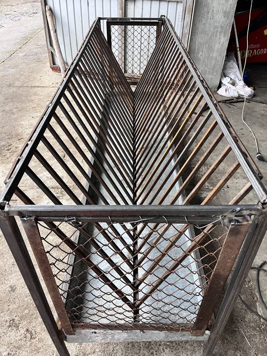 Hrănitori de vanzare