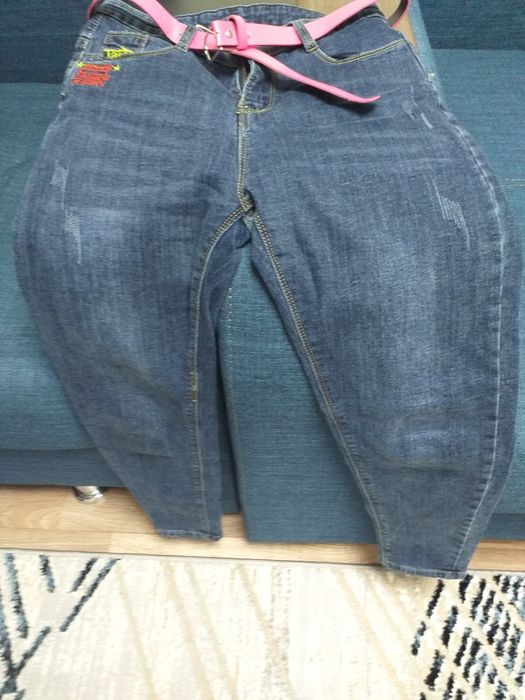 Джинсы новые тёмно синего цвета