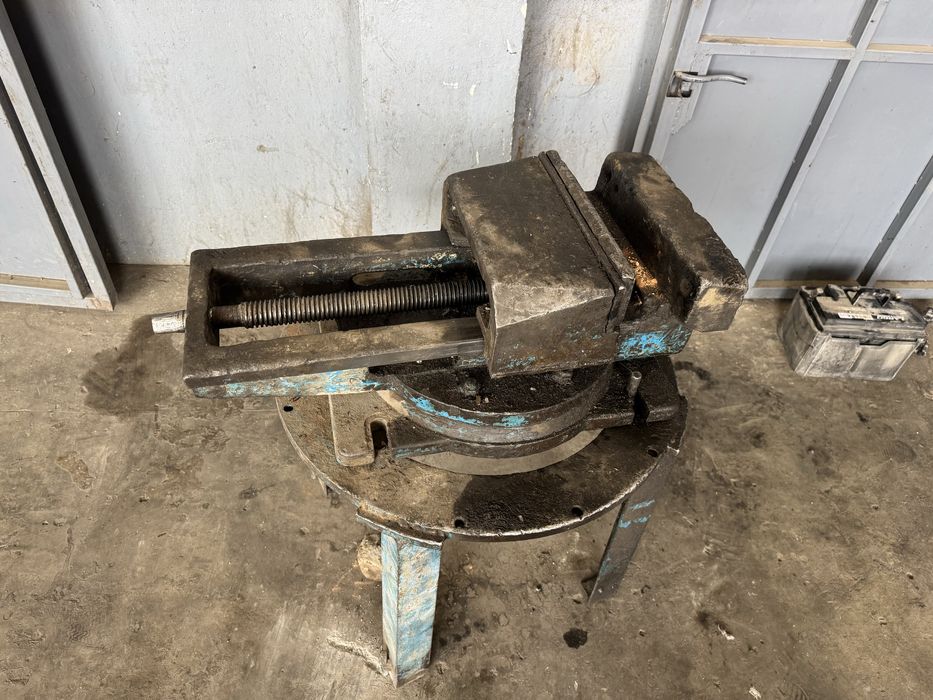 Тиски СССР сотилади