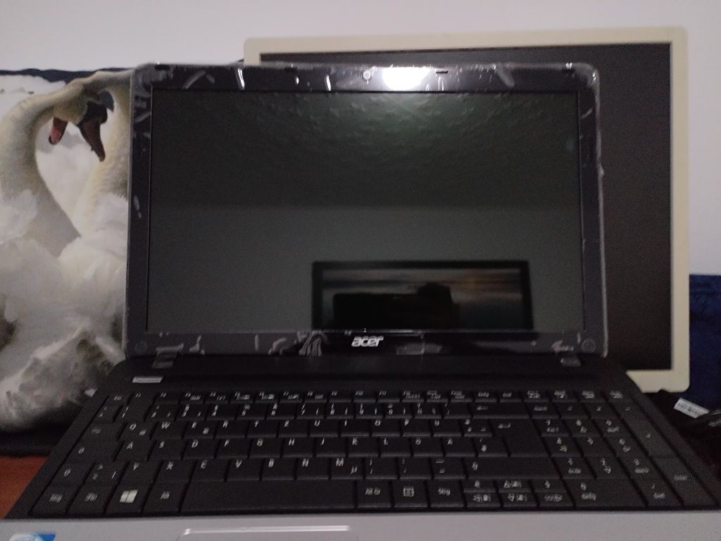 Vand laptop acer nou