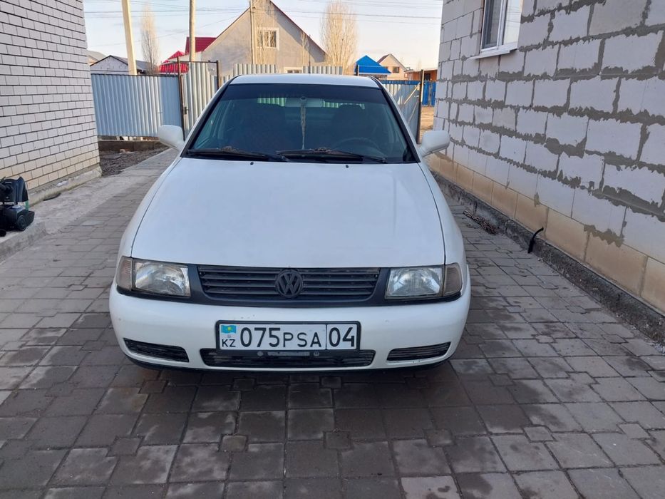 Volkswagen Polo 2001 года