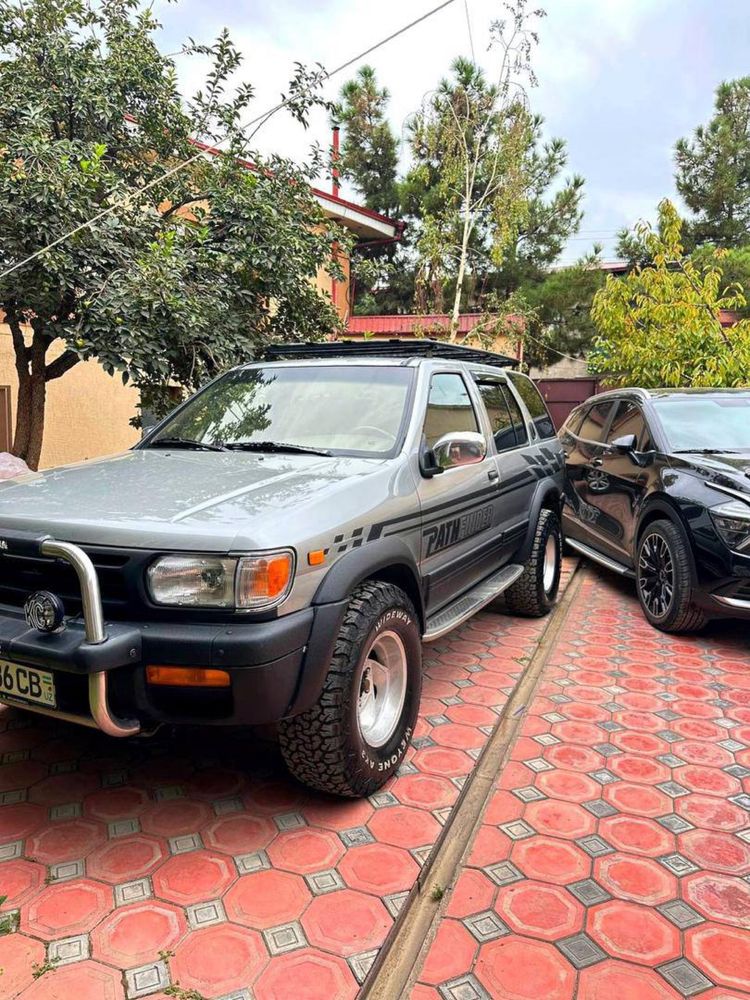 NISSAN  Pathfinder