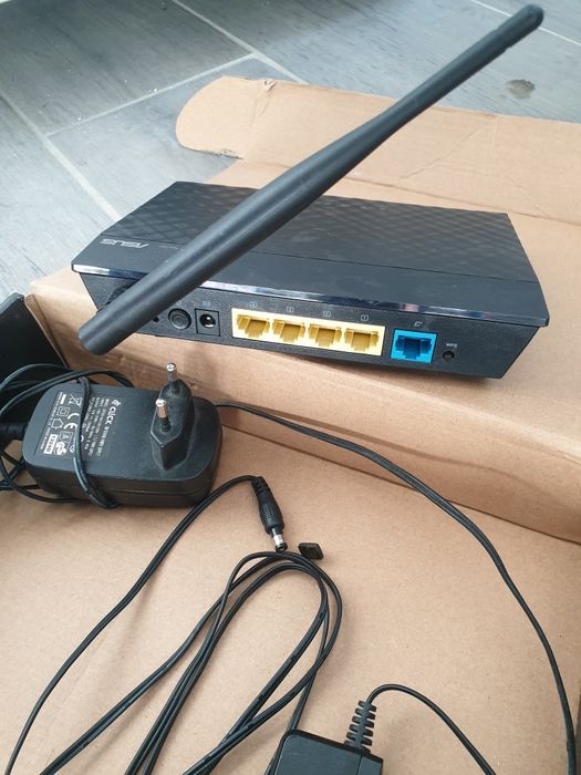 Router Assus perfectă stare