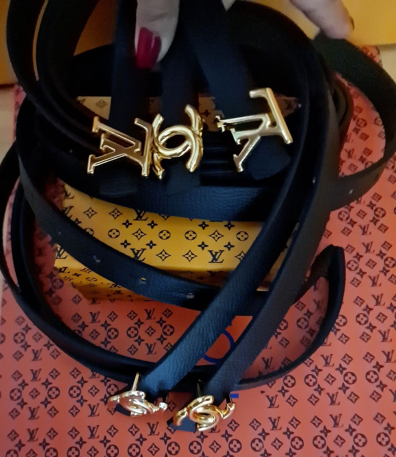 Curele inguste LV,Chanel,logo metalic auriu/Italia