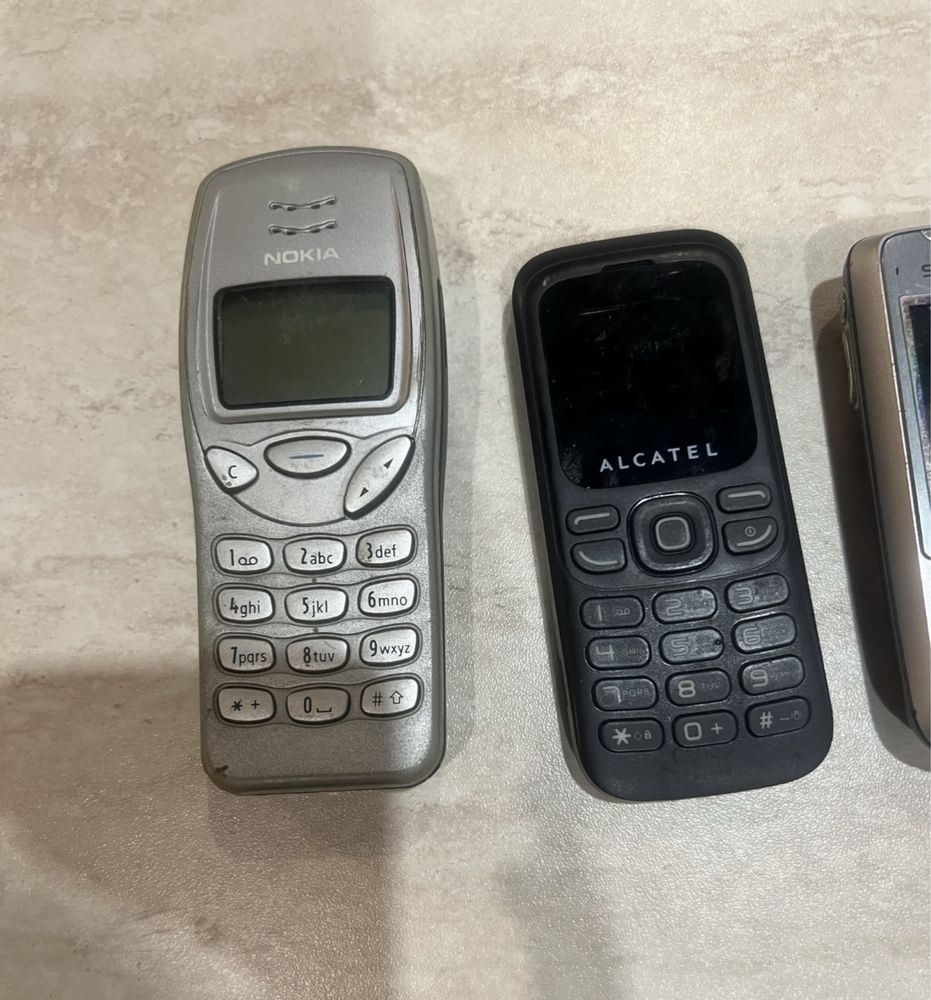 Стари телефони Nokia 3210 , alcatel , sony ericsson, апарат Panasonic