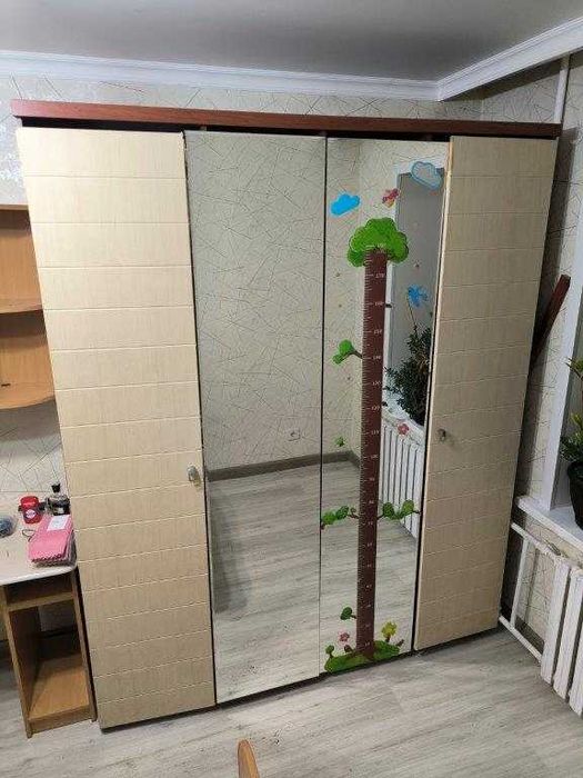 Продам шкаф для спальни