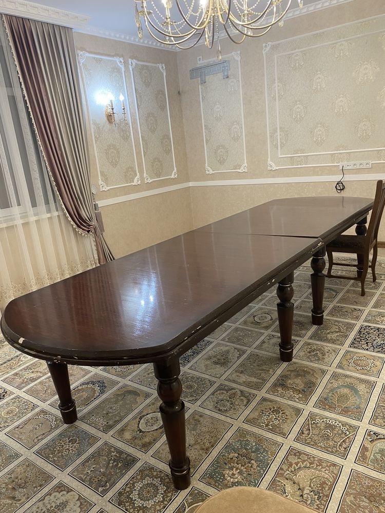 Продается стол размер 3,80 метров