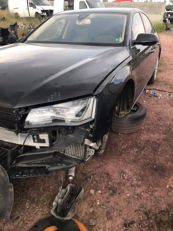 Ауди А8 2013г 4.2 TDI за ЧАСТИ