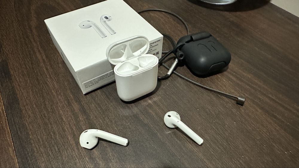 Продавам неразличими от Apple AirPods 2