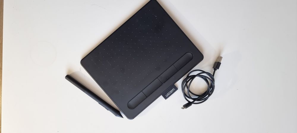 Wacom Intuos / Intuos S (CTL-4100) – tabletă grafică, pen creativ, sta