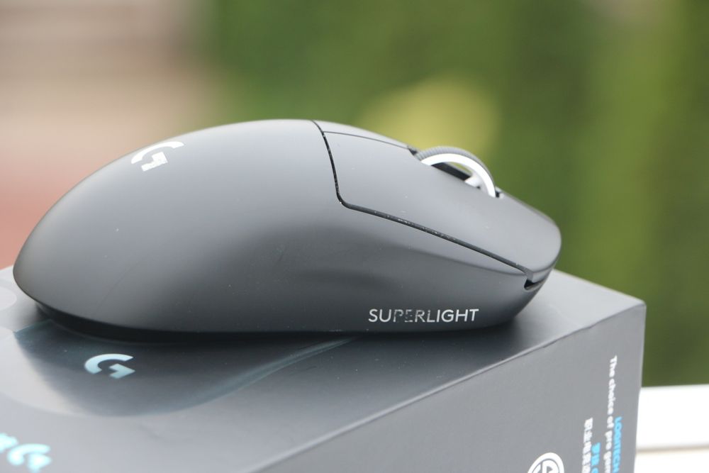 Logitech Pro X Superlight мышь
