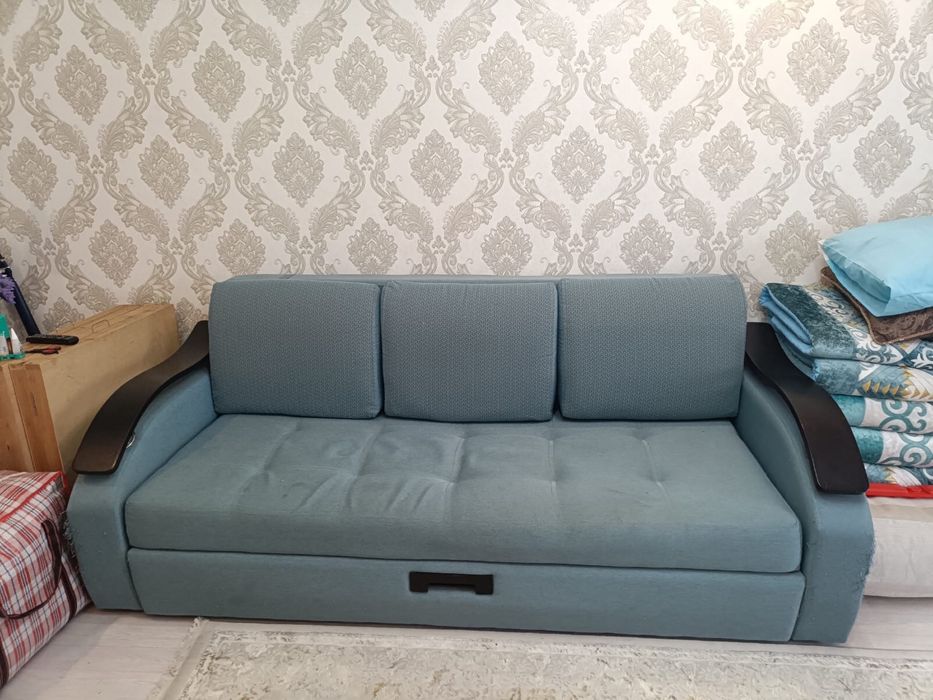 Срочно диван сатылады