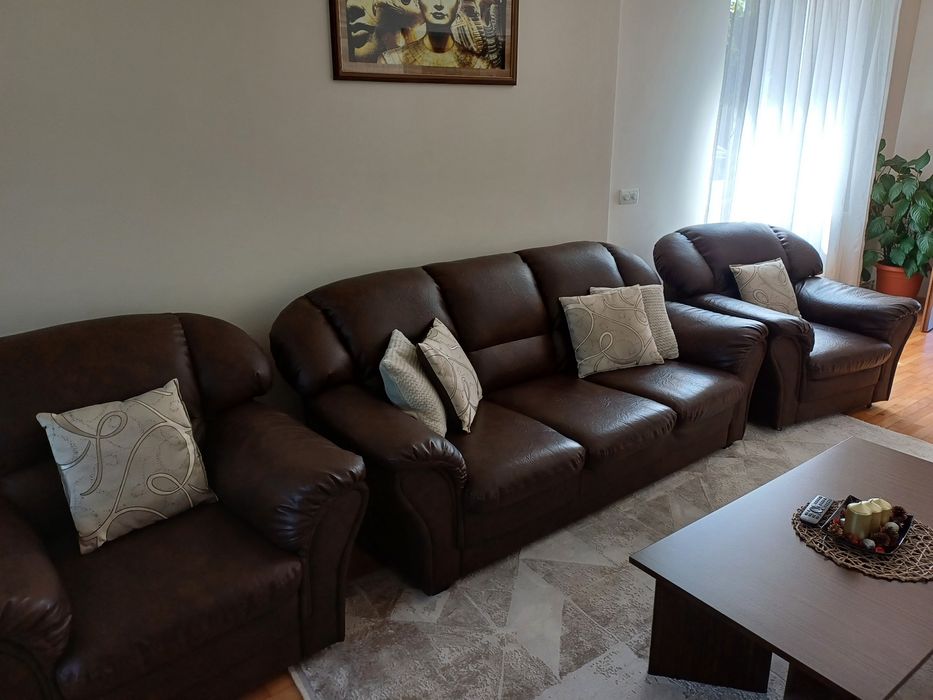 Set canapea și 2 fotolii