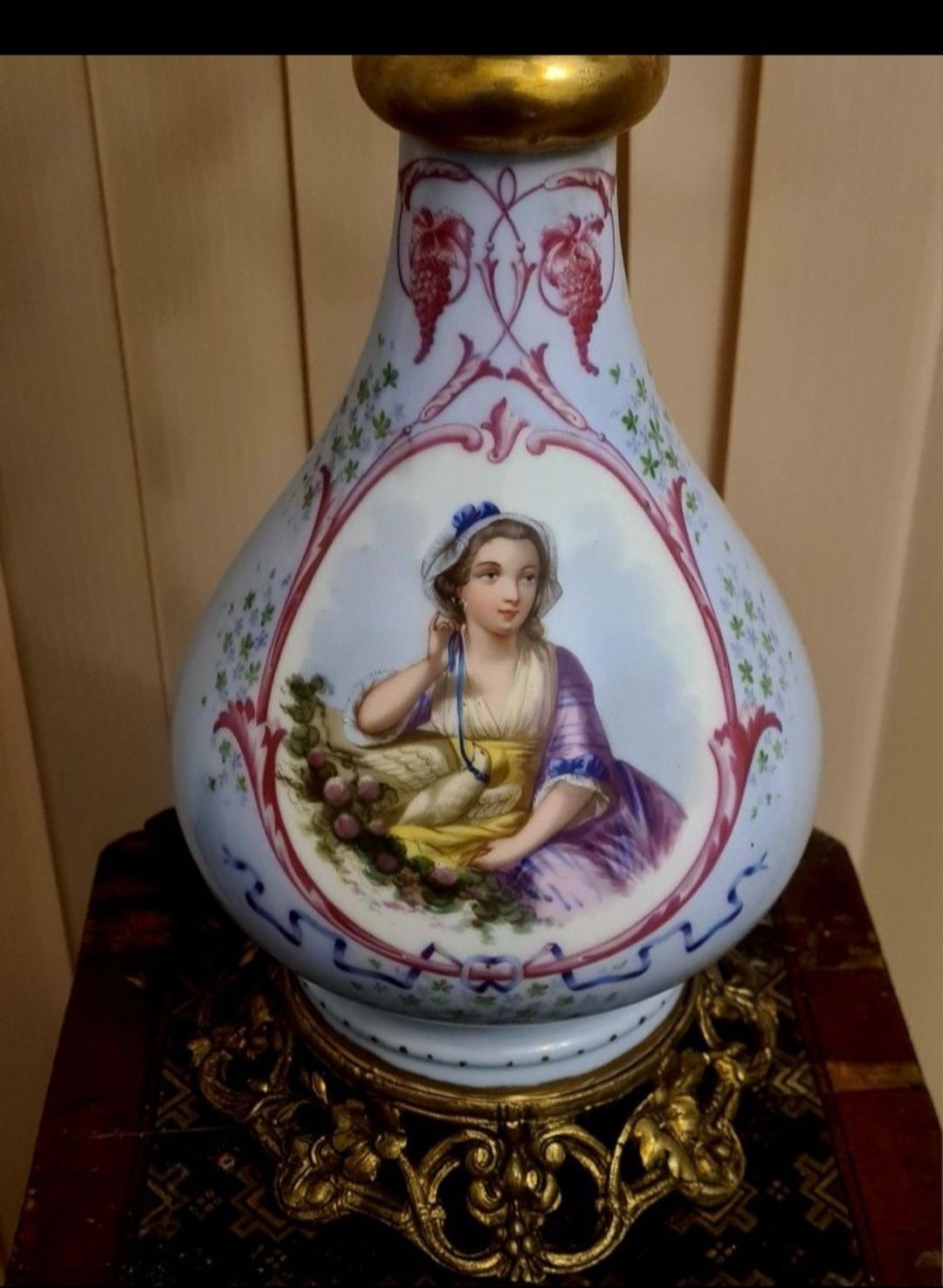 Настолна Дворецова бронзова лампа.