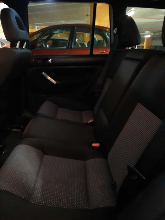 Vând/schimb  vw bora 1.9 tdi 6 trepte  116 cai AJM