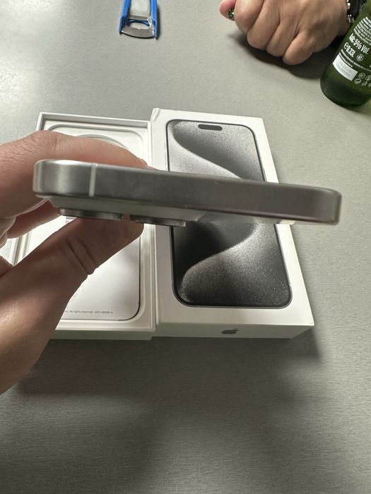 Iphone 15 pro max 256GB бял