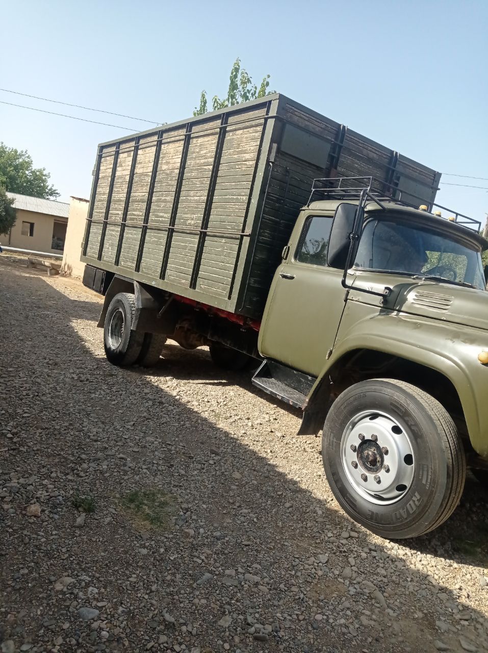 Zil furgon holati yaxshi