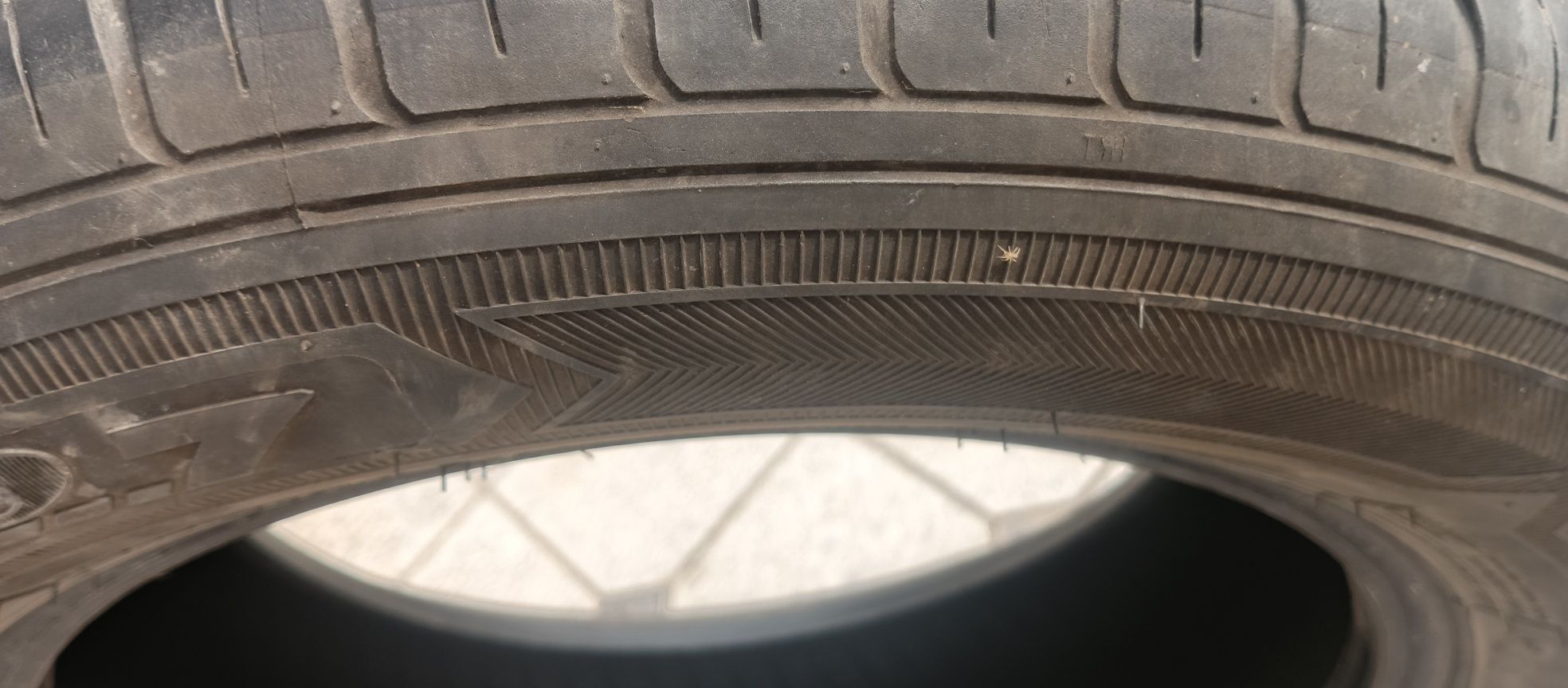 225/60/r16 шины в отличном состояние пробег 5 тыс