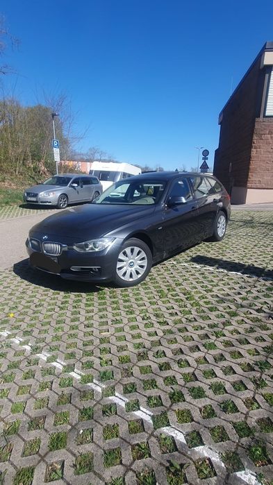 Vând BMW 320 , an 2012