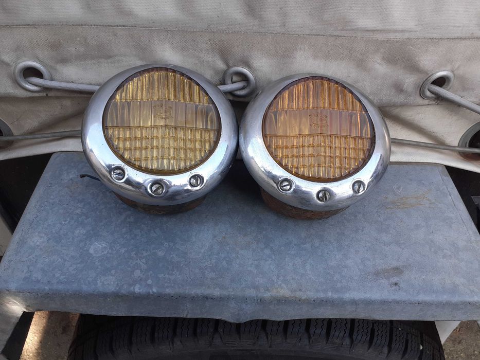 vand doua proiectoare IMS