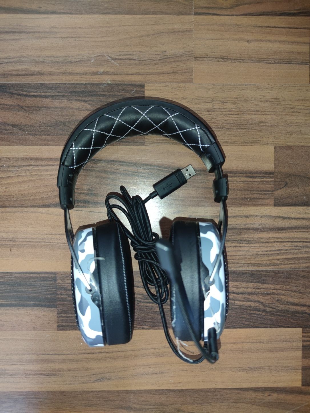 Corsair HS60 HAPTIC Геймърски Слушалки