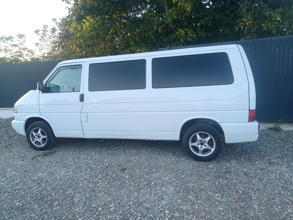 W t4 caravelle 8+1 locuri