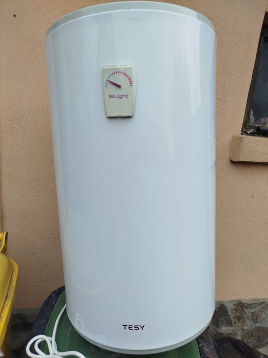 Vând boiler electric 80 litri