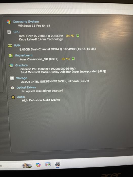Laptop TravelMateX Ultrabook AcerX349 ; I5 Gen 7 ; SSD 256 ; 8 GB RAM