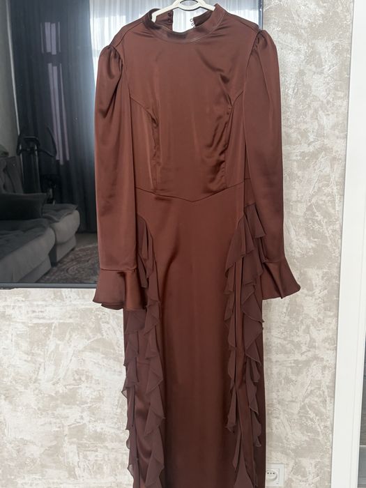 Вечерние платья продаю