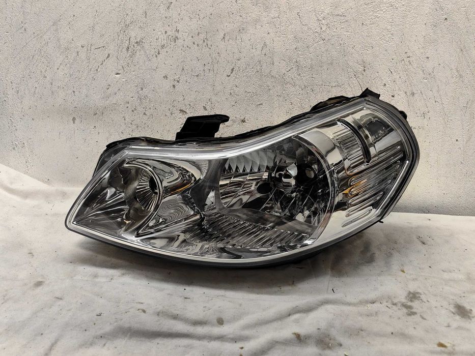 Фар сузуки  Suzuki SX4