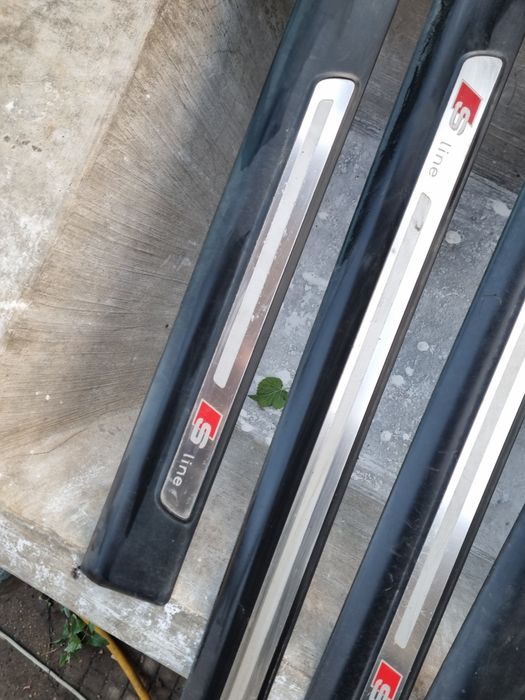 Лайсни  за праговете S line за Ауди А6 Ц6 4Ф комби 2007г