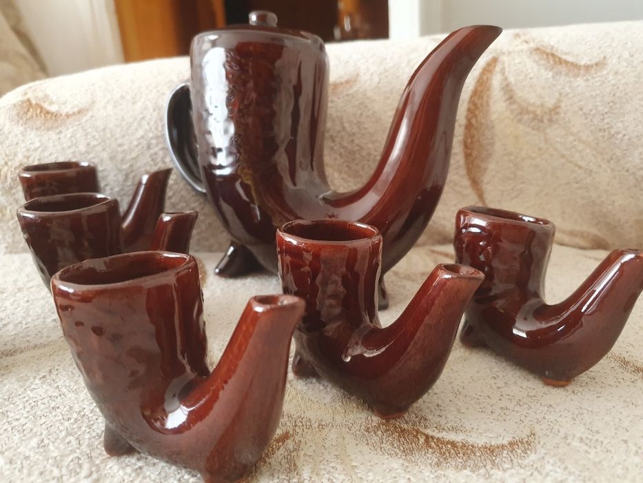 Керамичен ретро сервиз за украса