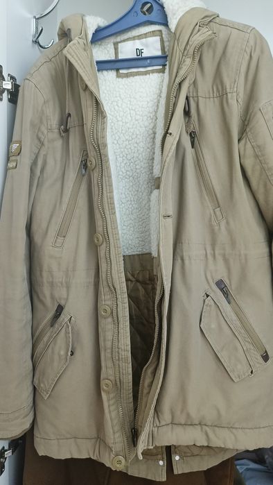 Куртка бренда Дефакто