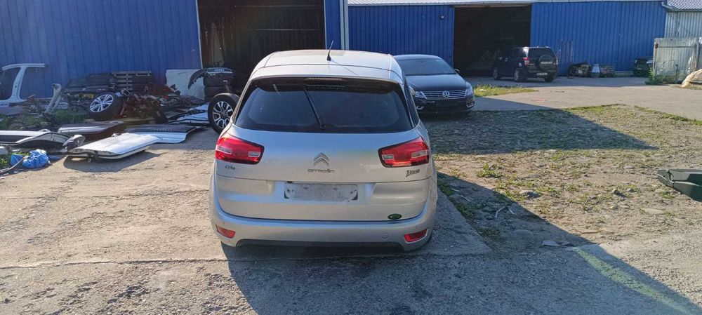 Dezmembrez Citroen C4 PICASSO 1.6 E-HDI 2013