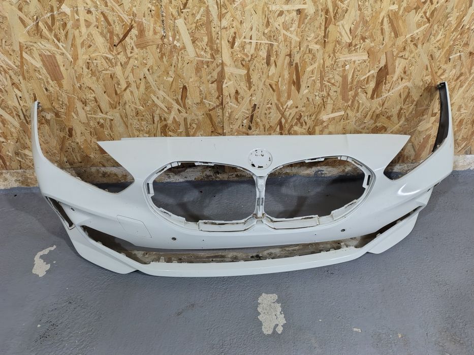 Bara fata BMW seria 1 F40 M-sport an 2019-2023