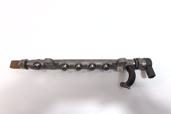 Rampa injectoare 03L089C Volkswagen VW Passat B6