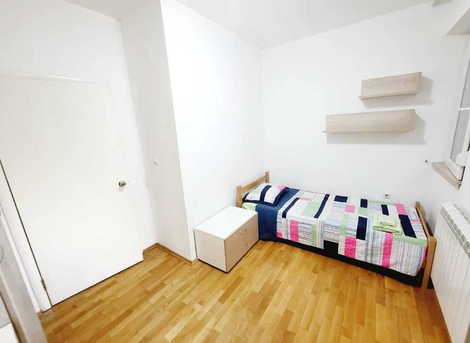 Дава се под наем Тристаен апартамент в Пловдив, Съдийски - 90 кв.м за 382.5 € - Снимка #7