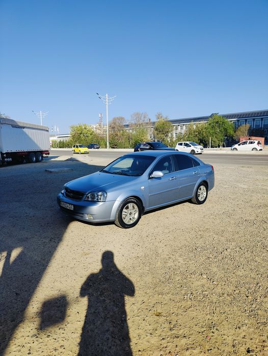 Chevrolet lacetti juda yaxshi holatda